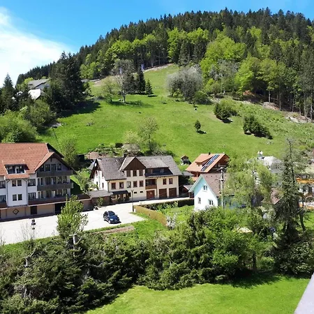 Haus Enere Au Antonia Und Milan Apartment